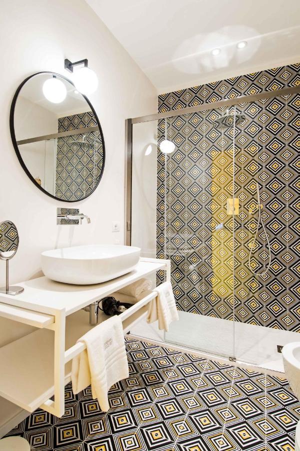 Toraldo Suites - Dimore Partenopee Naples Extérieur photo